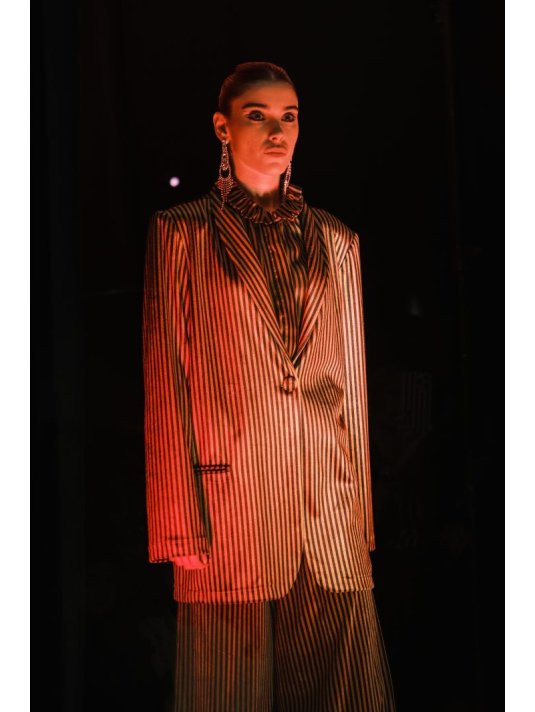 VELVET BOYFRIEND JACKET